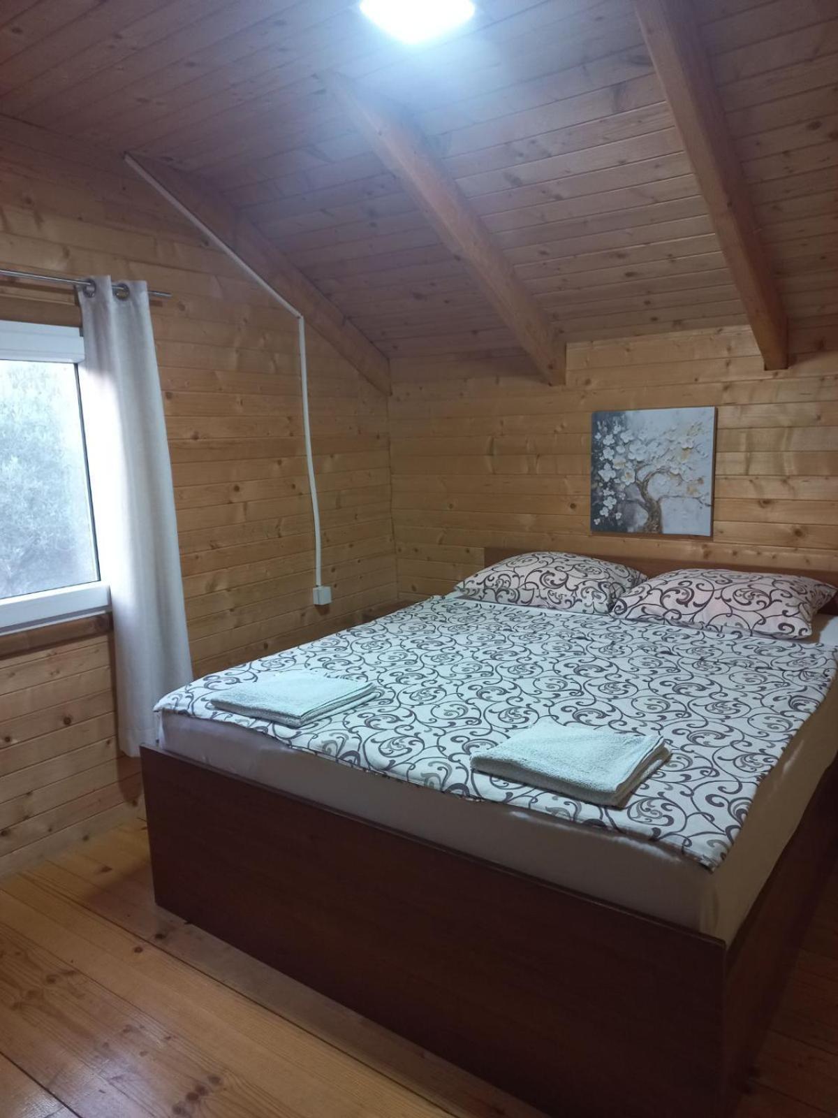 Appartement Nana Dea 2 à Utjeha-Bušat Extérieur photo