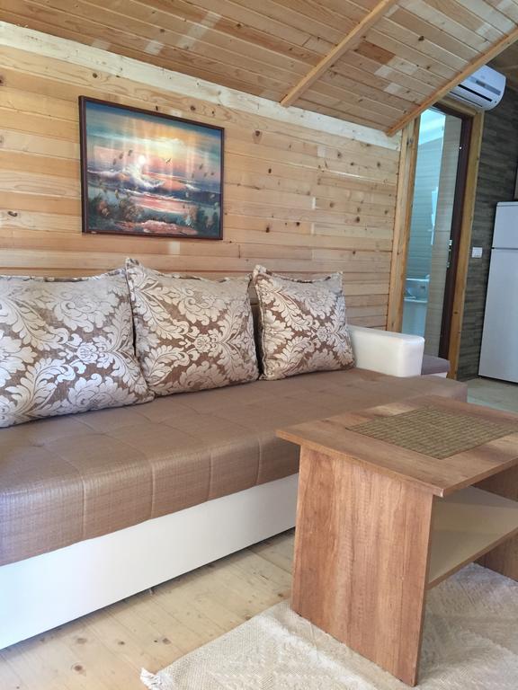 Appartement Nana Dea 2 à Utjeha-Bušat Extérieur photo