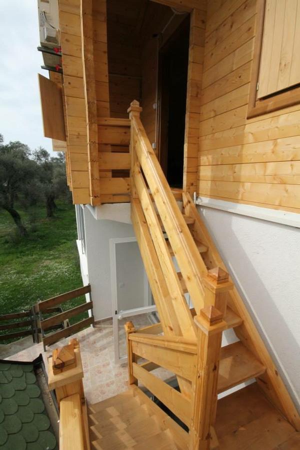 Appartement Nana Dea 2 à Utjeha-Bušat Extérieur photo